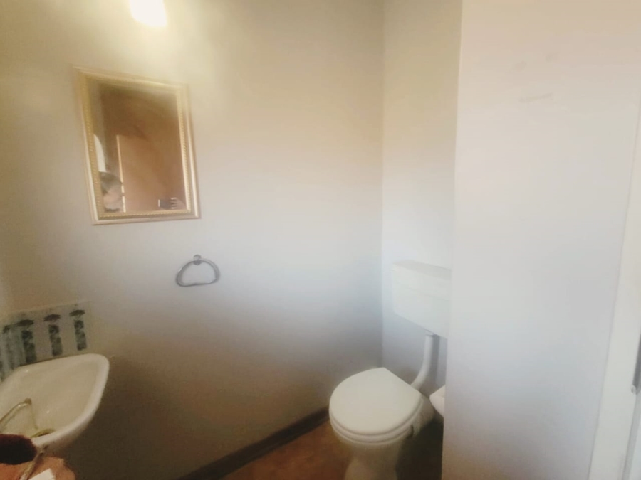 3 Bedroom Property for Sale in Uitsig Free State